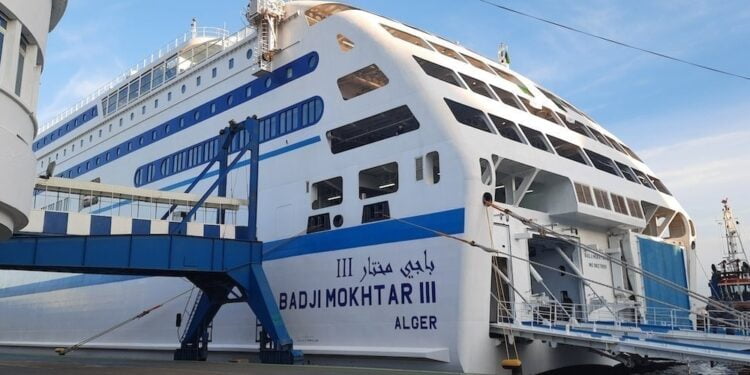Navire Badji Mokhtar II d'Algérie Ferries